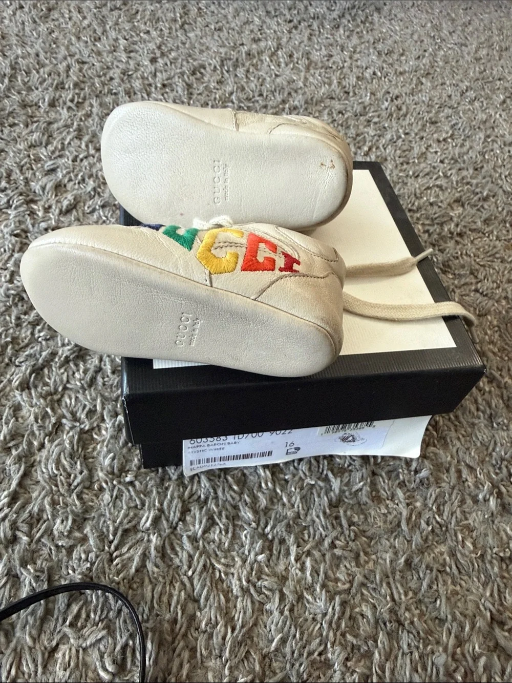 Gucci Cream Leather Baby Sneakers with Multicolor Logo